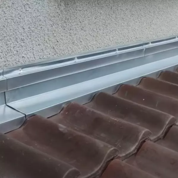 fuite toiture solin 93